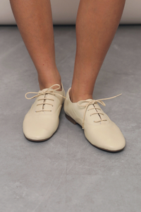 Scholar Lace Flats Cream
