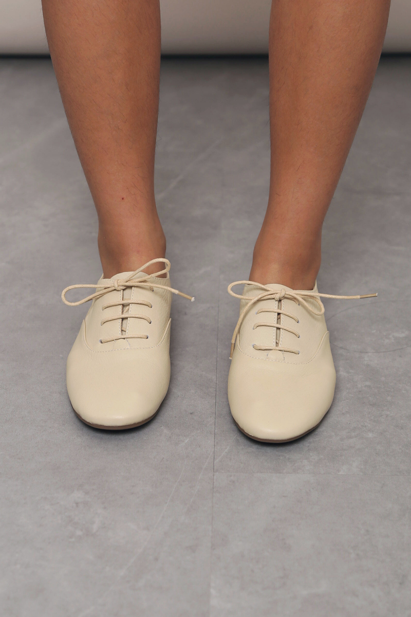 Scholar Lace Flats Cream