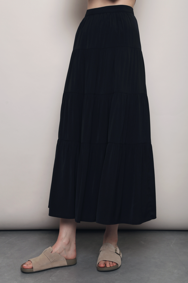 Shoreline Tiered Midaxi Skirt Black