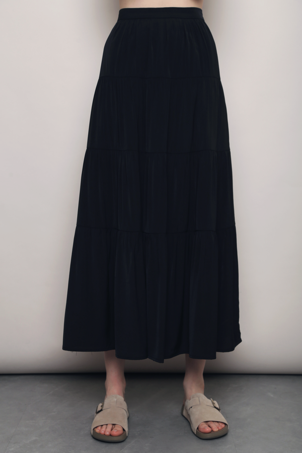 Shoreline Tiered Midaxi Skirt Black