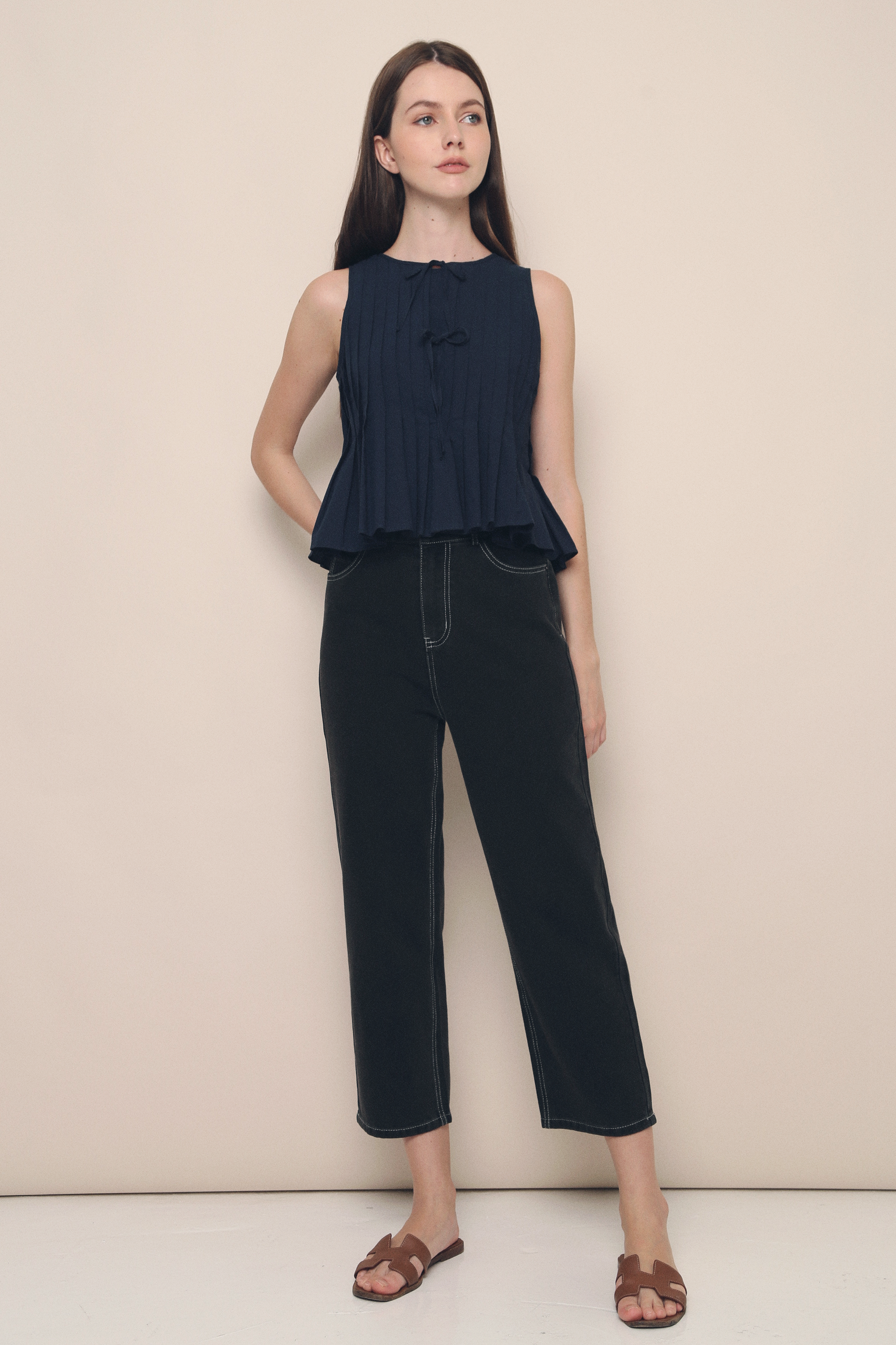 Sooya Pleat Around Linen Blouse Navy