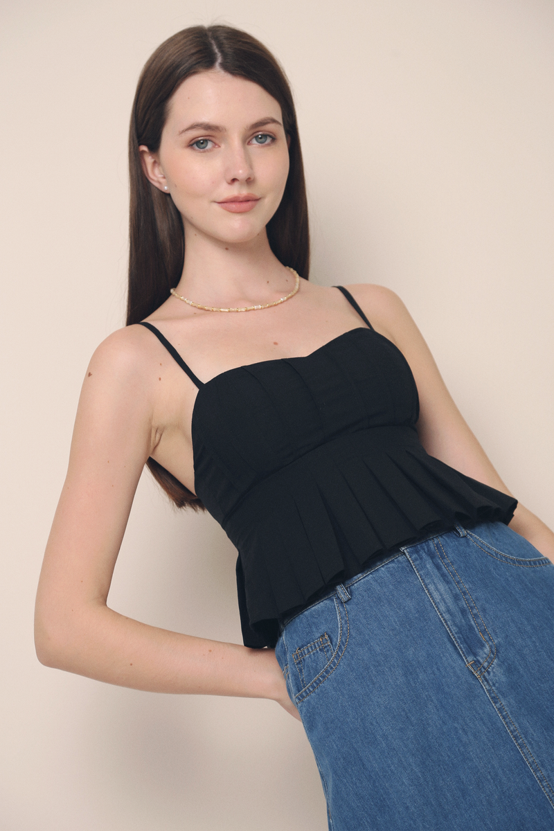 Taurus Sweetheart Cropped Top Black