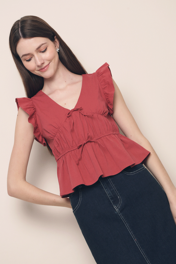 Una Flutter Sleeves Top Red