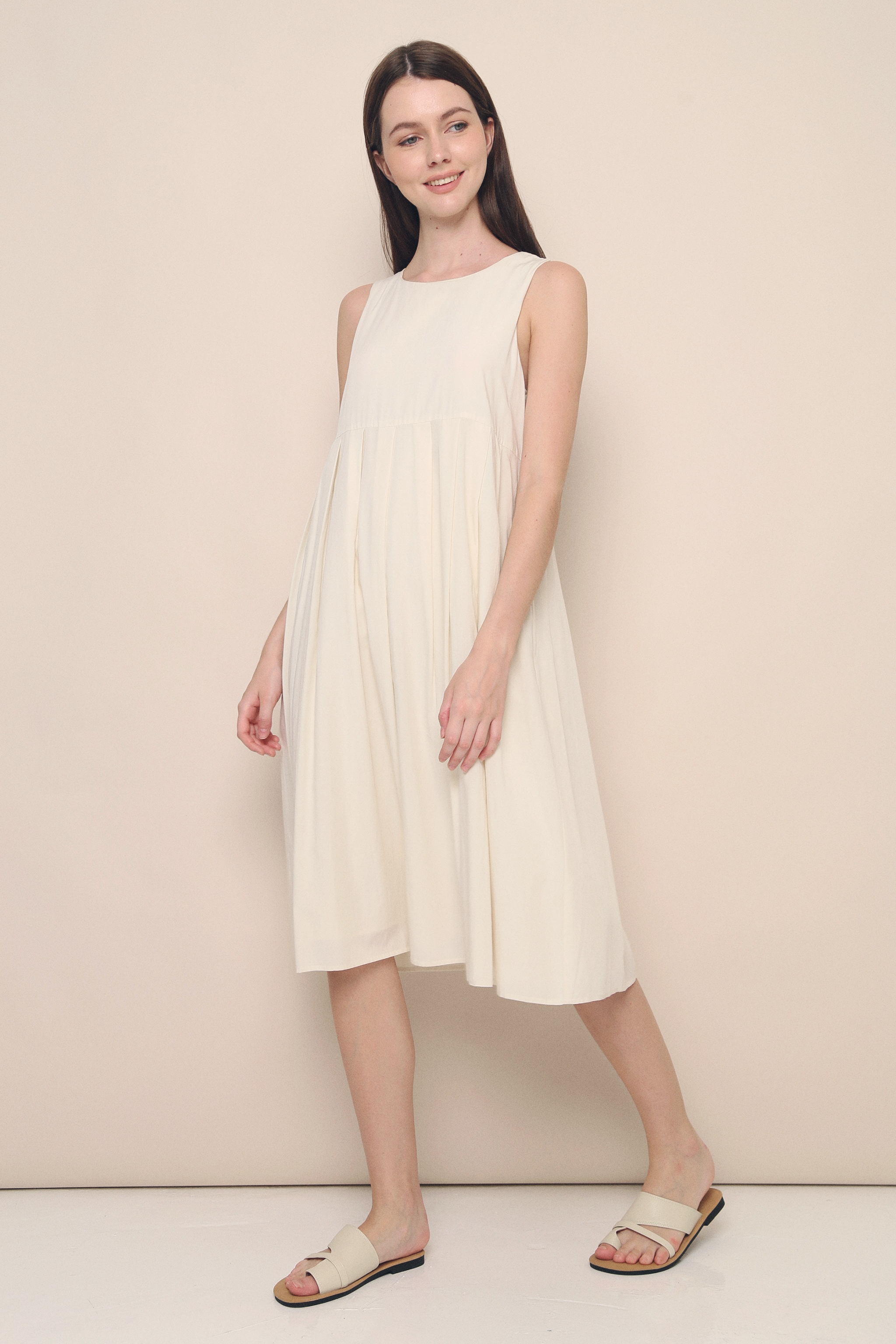 Veda Wide Pleat Midi Dress Malt